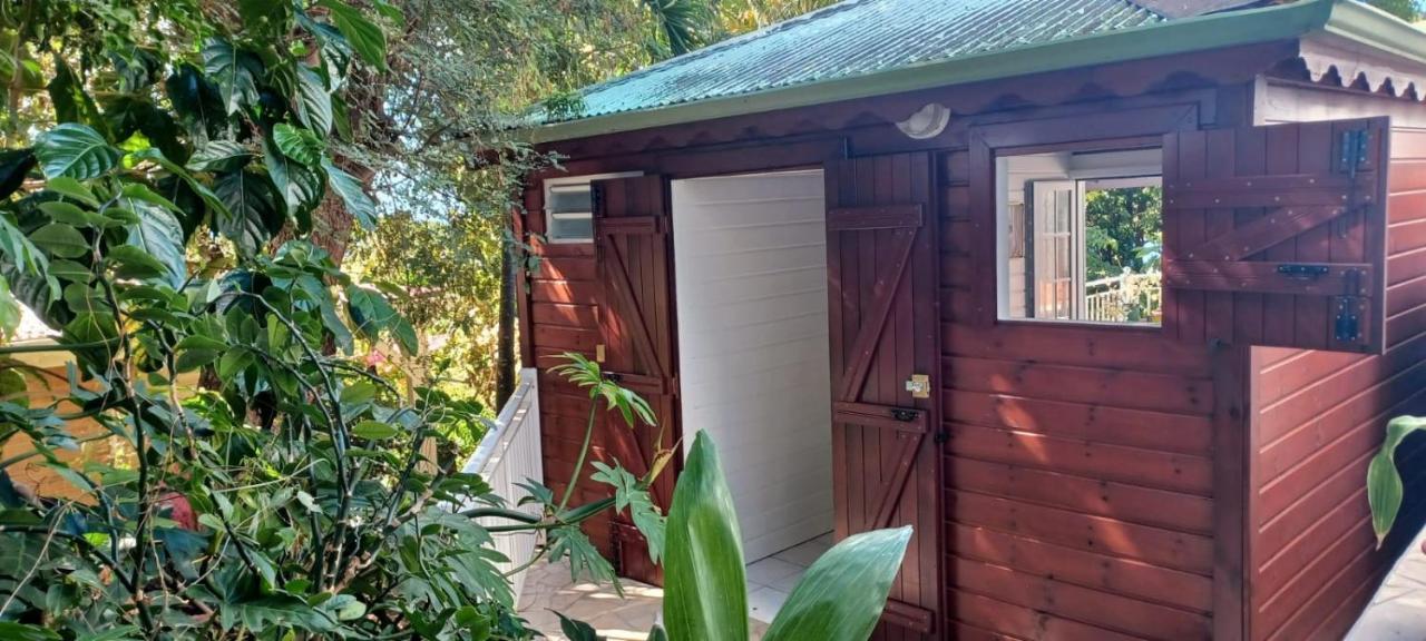 Gite Mamour - Charmant Petit Bungalow A Decouvrir Baillif Kültér fotó
